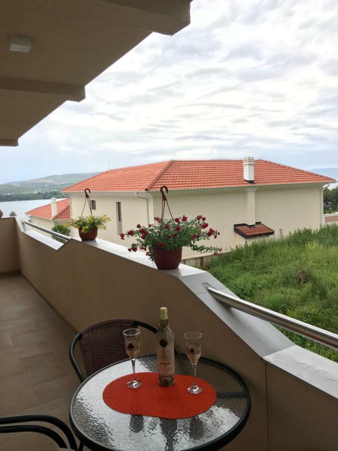 Id Apartments Тиват Экстерьер фото
