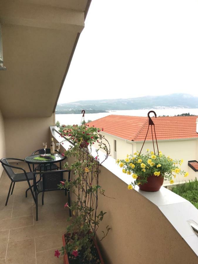 Id Apartments Тиват Экстерьер фото